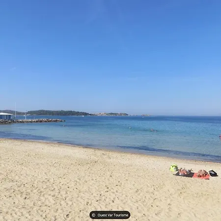 La Brise Du Brusc * סיס-פור-לה-פלאז'